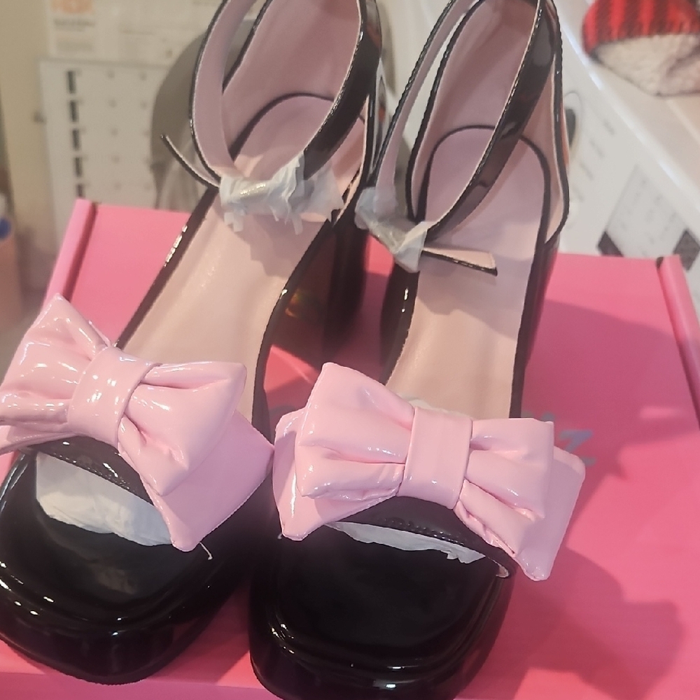 NWB Sugar Thrillz Pink Bow Chuncky Sandals